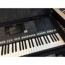 Đàn organ Yamaha PSR S950