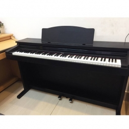 Đàn piano điện Roland HP 1800