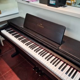 Đàn Piano Điện Yamaha CLP 133